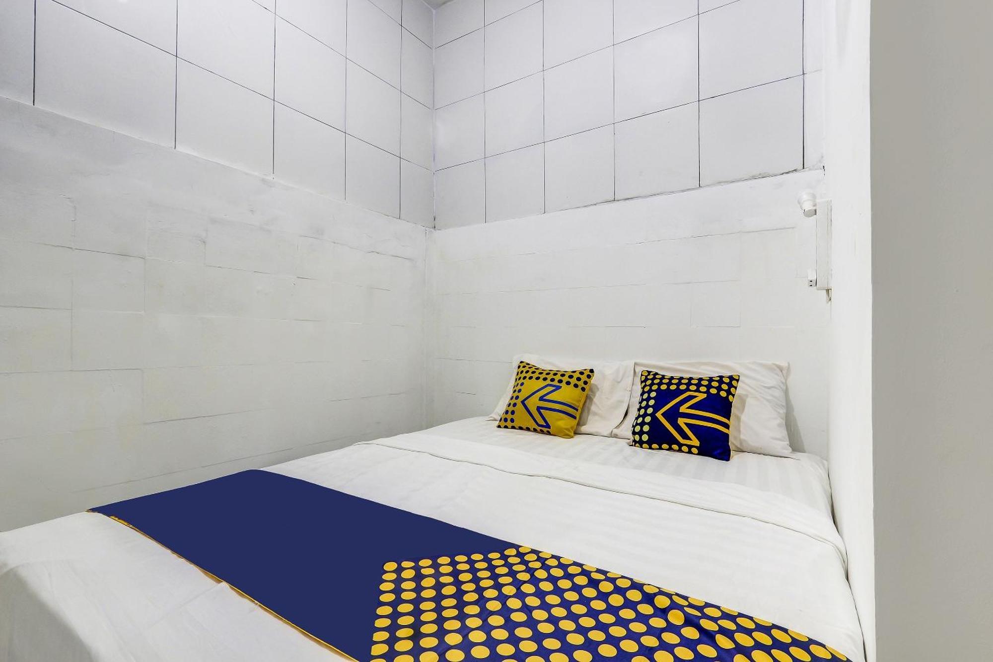 Spot On 90780 Gang Tengah Homestay Syariah เซอมารัง ภายนอก รูปภาพ